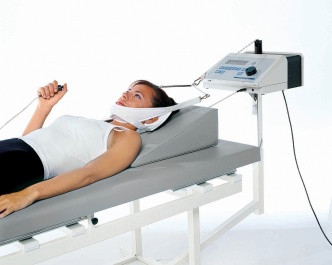 Kéo nắn cột sống cổ có tác dụng gì?